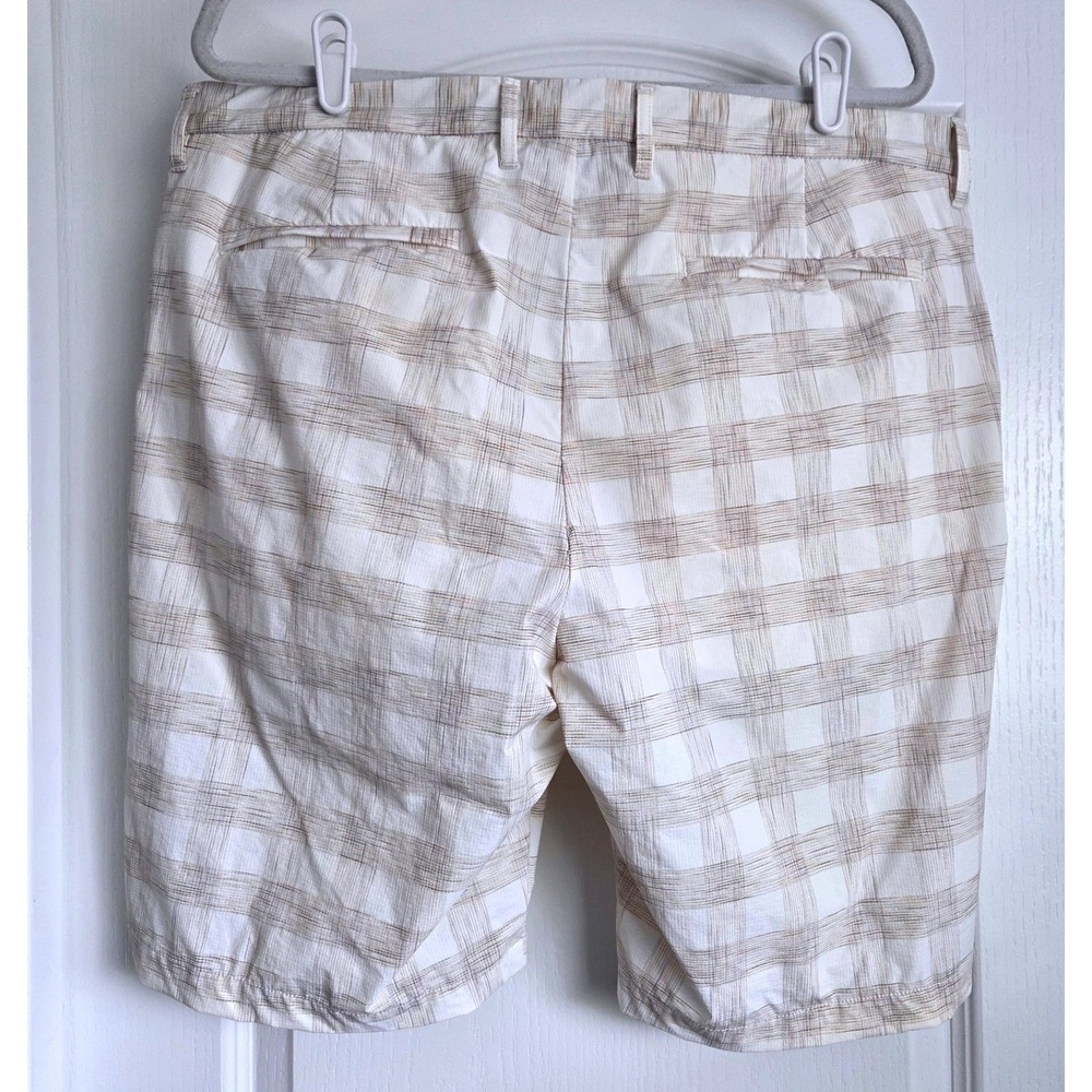 Tommy Bahama Tech & Caicos Plaid Shorts Trunks Beige 10" Size 38 Beach Vacation - Picture 2 of 6